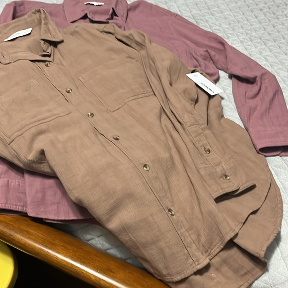 Button down shirts - Picture 2 of 3